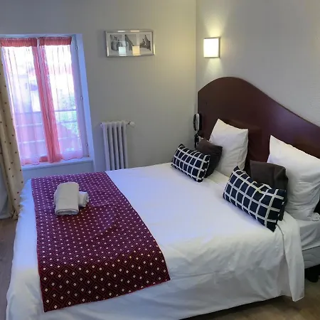 Отель Les Commercants