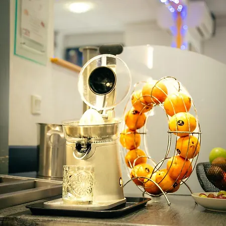 Les Commercants 2* Клермон-Ферран