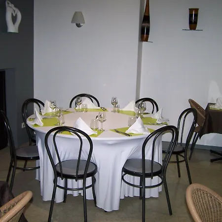 Hotell Les Commercants