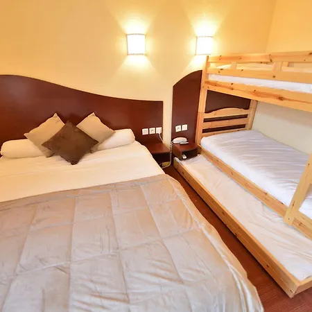 Les Commercants Hotell 2*