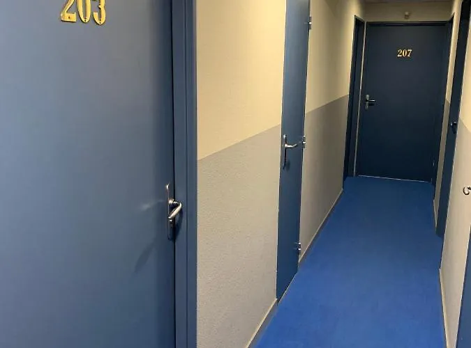 Hotel Les Commercants 2*