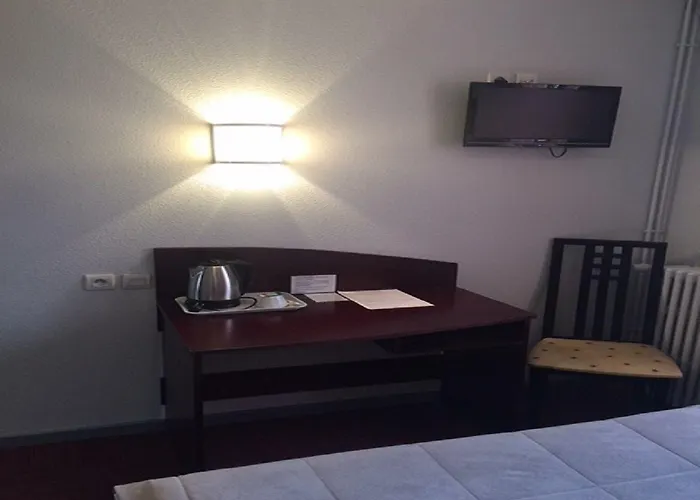 Hotel Les Commercants 2*