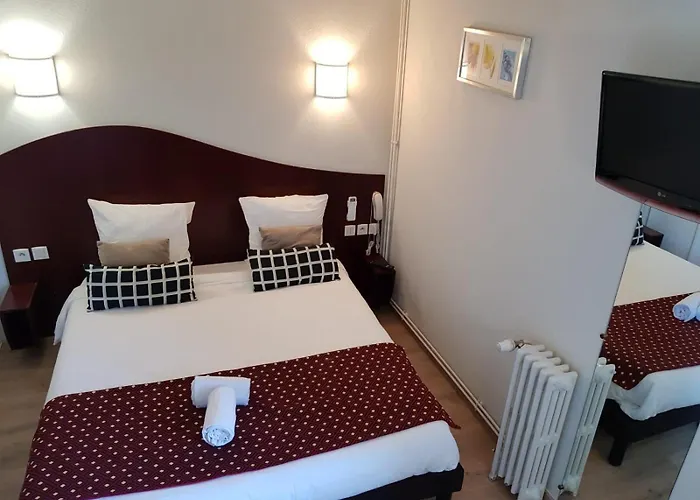 Les Commercants Hotel 2*